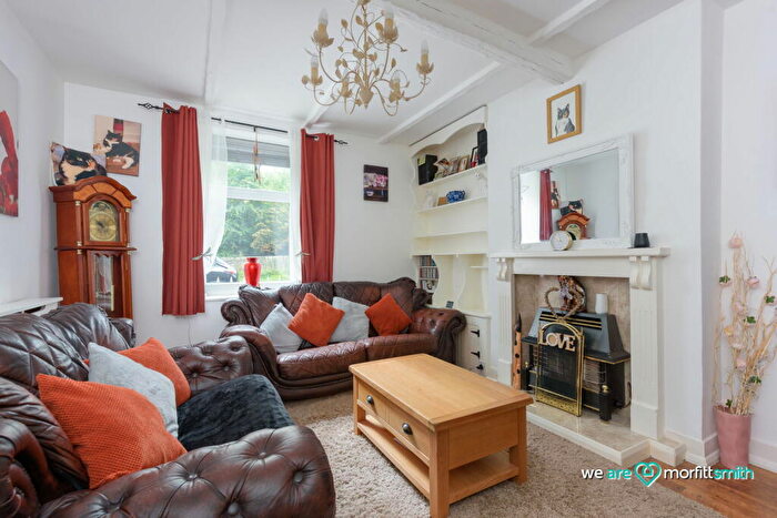 3 Bedroom End Of Terrace House For Sale In Middlewood Road North, Oughtibridge, S35