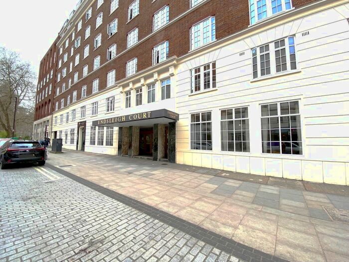 2 Bedroom Flat To Rent In Upper Woburn Place, Bloomsbury, London, WC1H