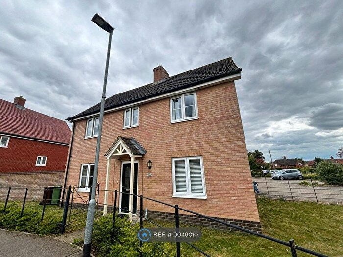 3 Bedroom End Terrace House To Rent In Mentmore Way, Norwich, NR14