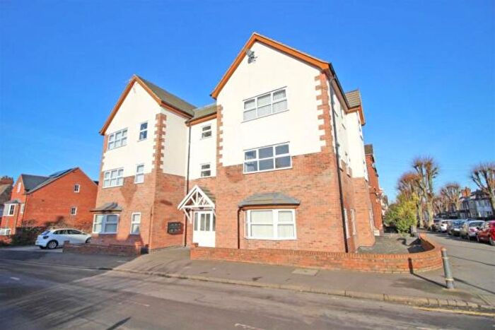 2 Bedroom Flat To Rent In Park Road, Rugby, CV21