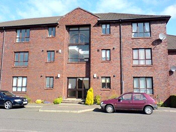 2 Bedroom Flat To Rent In Beatty Court, Kirkcaldy, KY1