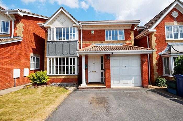 4 Bedroom Detached House To Rent In The Spinney, High Wycombe, HP11