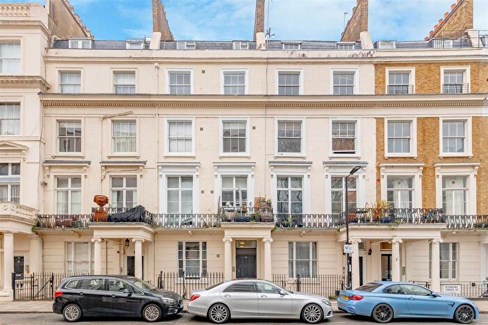 Studio To Rent In Devonshire Terrace, Paddington, W2