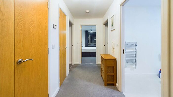 2 Bedroom Flat For Sale In Cathedral View, Full Street, Derby, Derbyshire, DE1
