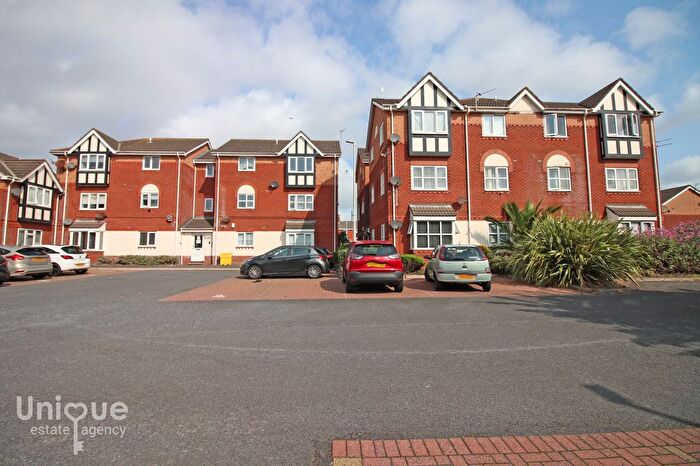 1 Bedroom Flat For Sale In Sutherland View, Blackpool, Lancashire, FY1