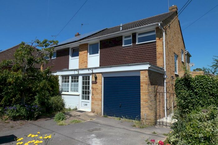 4 Bedroom Semi-Detached House To Rent In New Road, Durrington, Wiltshire, SP4