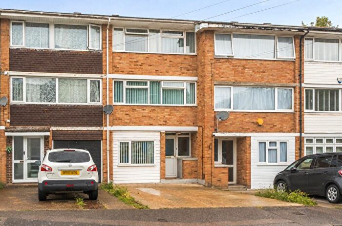 4 Bedroom Terraced House For Sale In Millfield, Sittingbourne, Kent, ME10