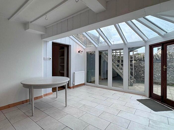 3 Bedroom Town House For Sale In Church Street, Builth Wells, LD2
