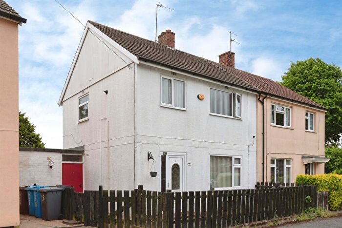 3 Bedroom Semi-Detached House For Sale In Thanet Road, Hull, HU9