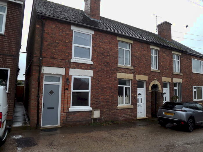 2 Bedroom End Of Terrace House To Rent In Fields Lane, Castle Gresley, DE11