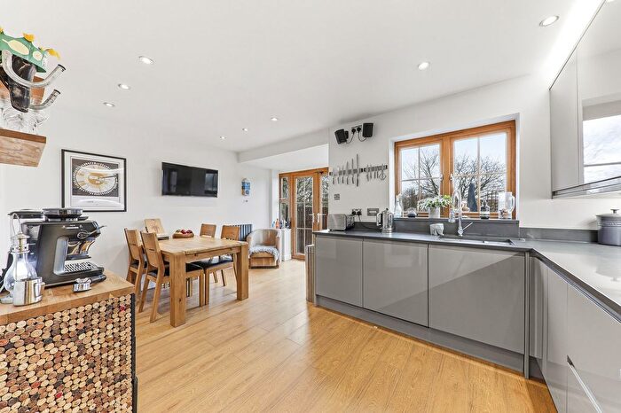 4 Bedroom Town House For Sale In The Beeches, Pool In Wharfedale, LS21