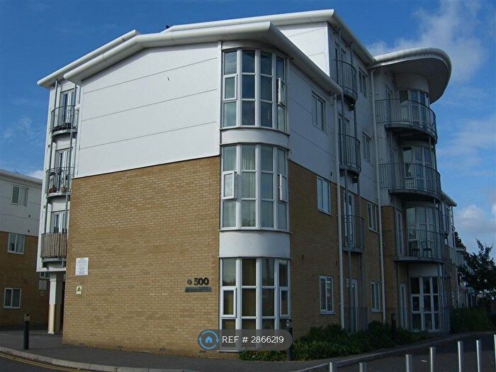 Studio To Rent In Castle Lane West, Bournemouth, BH8