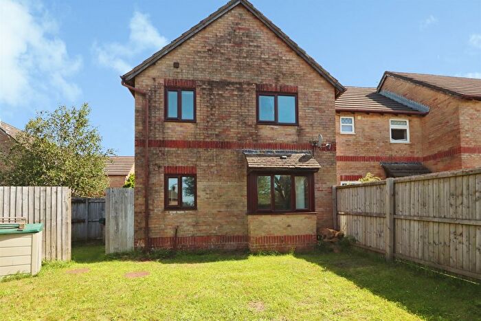 2 Bedroom End Of Terrace House For Sale In Manor Chase, Beddau, Pontypridd, CF38