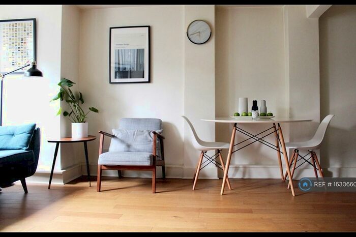 2 Bedroom Flat To Rent In Jerningham Road, London, SE14