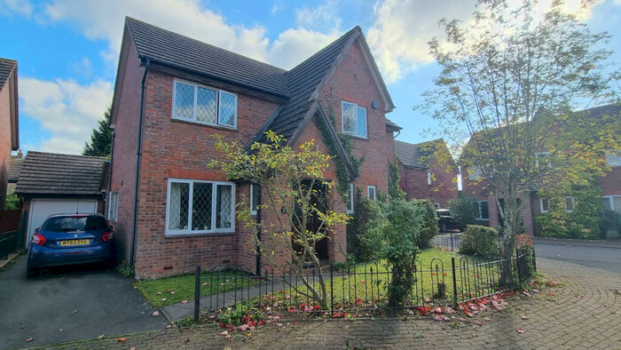 4 Bedroom Detached House For Sale In Dale Close, Long Itchington, CV47