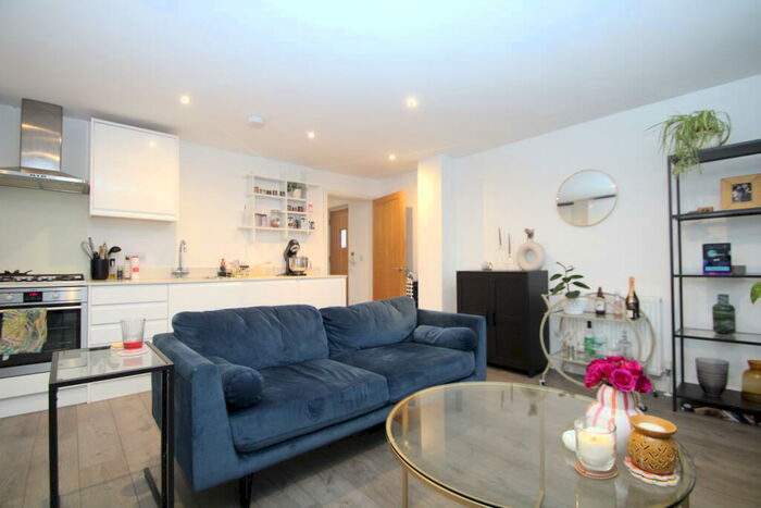 1 Bedroom Maisonette To Rent In Upland Road, South Croydon, CR0