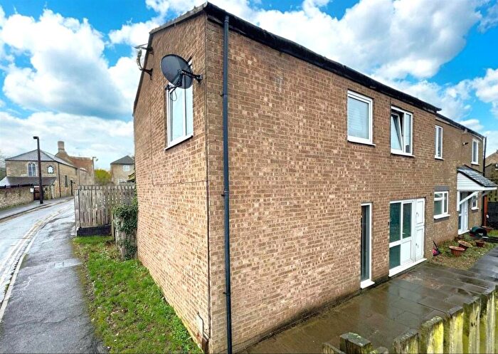 3 Bedroom Semi-Detached House For Sale In Meeting Lane, Corby, NN17