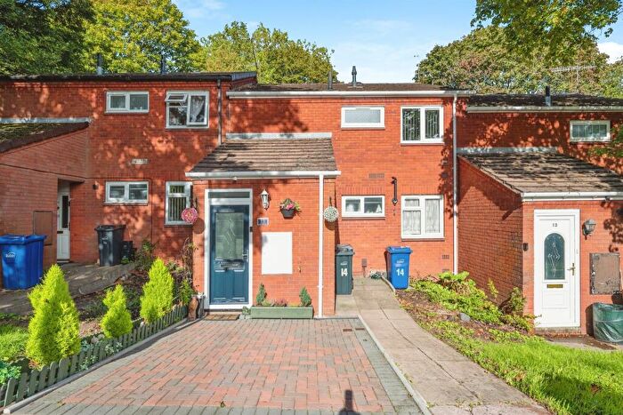 1 Bedroom Flat For Sale In Magpie Close, Dudley, DY2