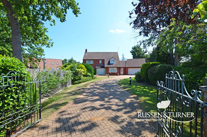 4 Bedroom Detached House For Sale In Castle Rising Road, South Wootton, PE30