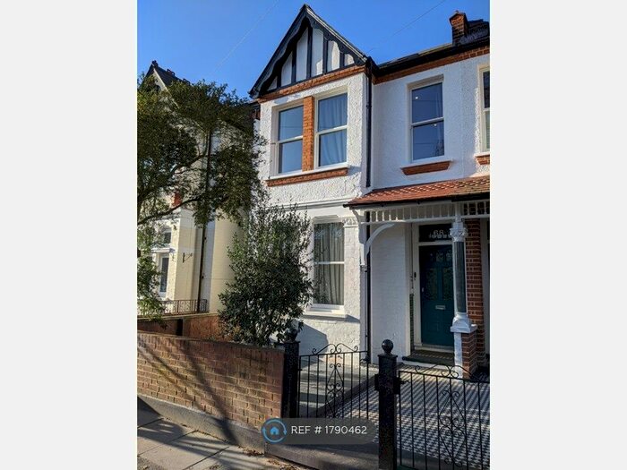 2 Bedroom Flat To Rent In Julian Avenue, London, W3
