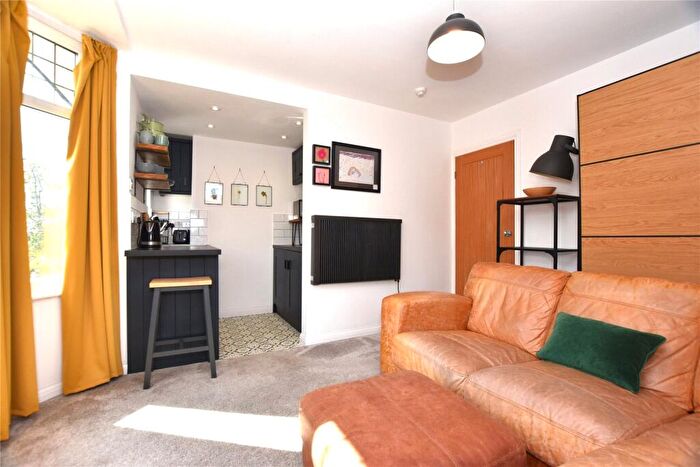 1 Bedroom Apartment For Sale In Stevenstone Road, Exmouth, Devon, EX8