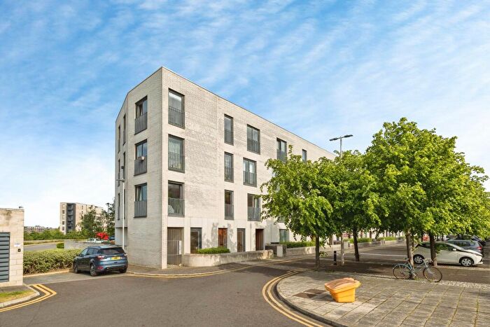 3 Bedroom Flat For Sale In Saltire Street, Edinburgh, EH5
