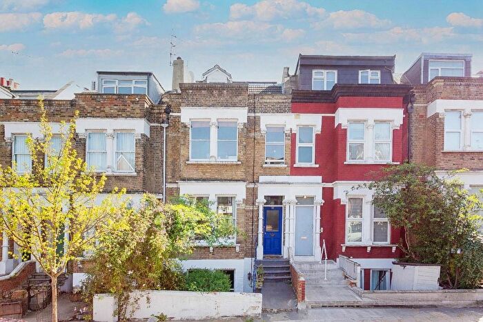 4 Bedroom Terraced House For Sale In Castlewood Road, London, N16