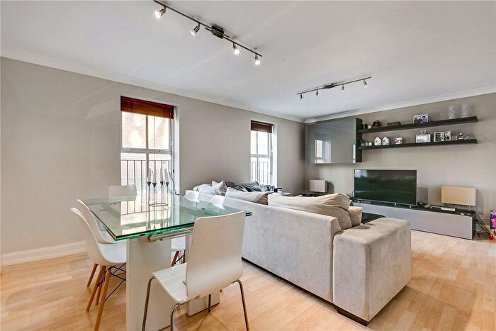2 Bedroom Flat For Sale In Andover Place, Maida Vale, NW6