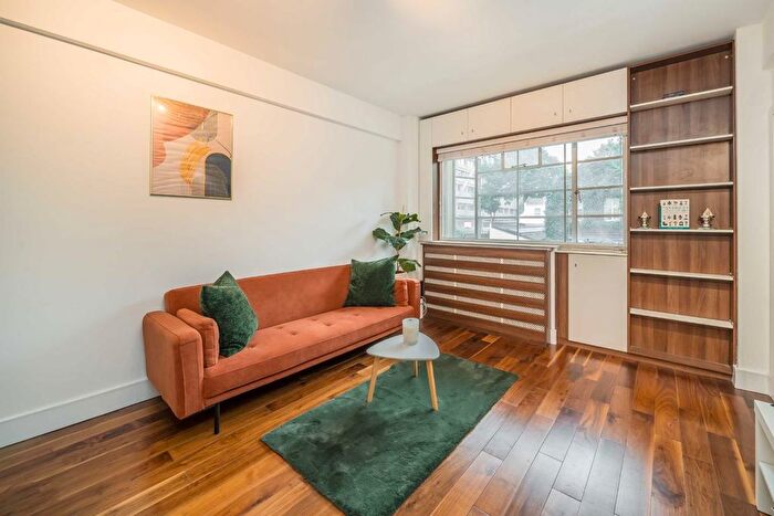 Studio To Rent In Palace Gardens Terrace, Kensington, W8