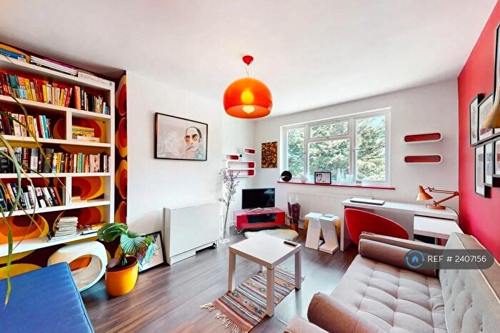 2 Bedroom Maisonette To Rent In Haydon Close, London, NW9