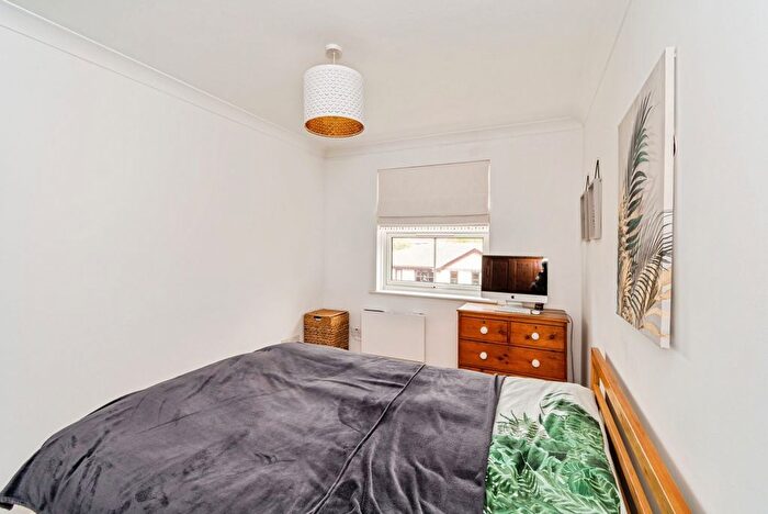 1 Bedroom Flat For Sale In Clifton Road, Southampton, Hampshire, SO15
