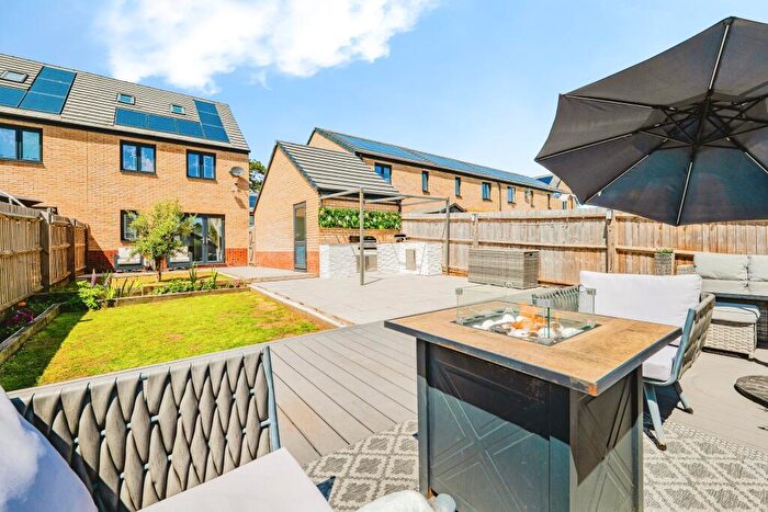 4 Bedroom Semi-Detached House For Sale In Maes Yr Ysgol, Cardiff, CF3