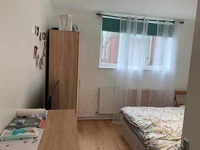 1 Bedroom Flat For Sale In Major Road, London, E15