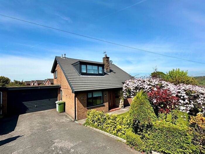 3 Bedroom Detached House For Sale In Counting House Road, Disley, Stockport, SK12