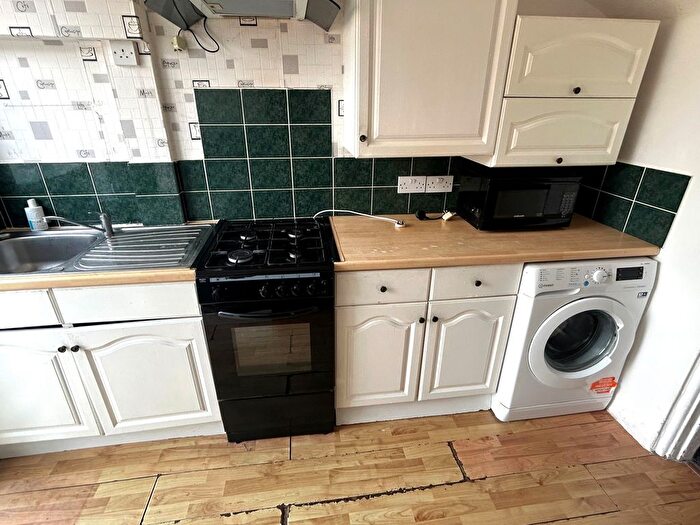2 Bedroom Terraced House To Rent In Lodge Avenue, Dagenham, RM8