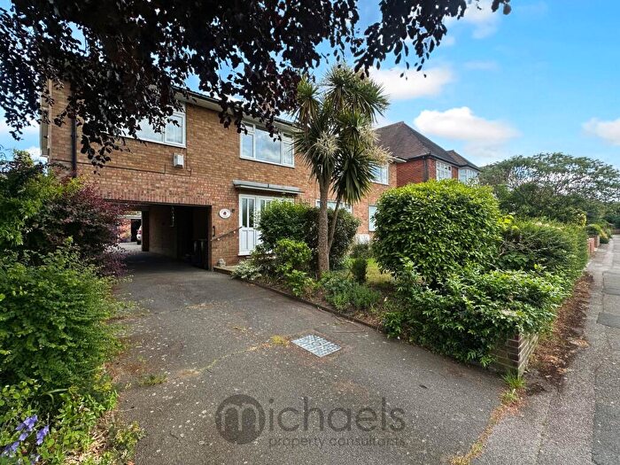 2 Bedroom Apartment For Sale In Victoria Road, Lexden, Colchester, CO3
