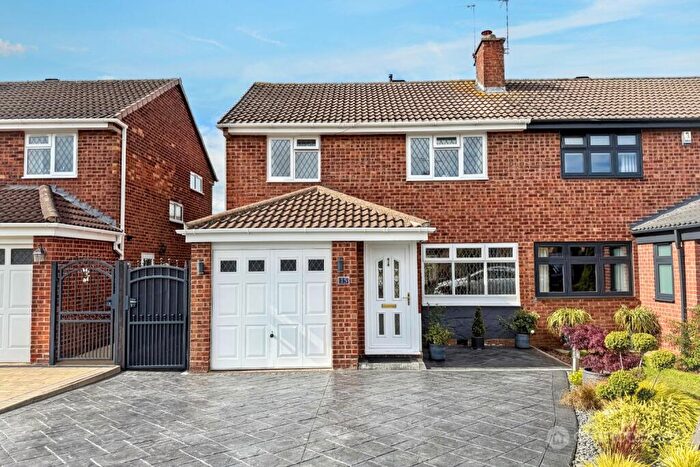 3 Bedroom Semi-Detached House For Sale In Alderbrook Drive, Whitestone, Nuneaton, CV11