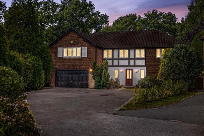5 Bedroom Detached House For Sale In Silver Birches, Small Dole, BN5