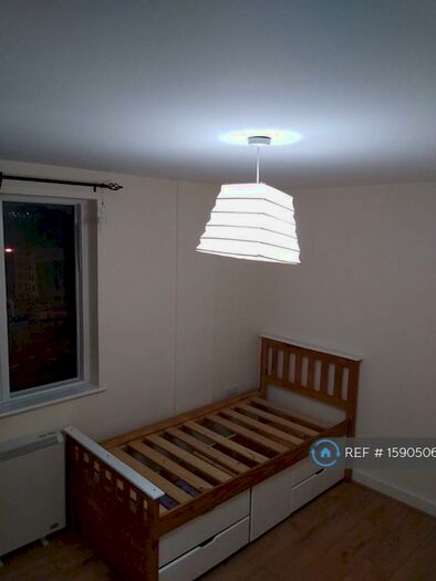 2 Bedroom Flat To Rent In Headstone Drive, Harrow, HA3