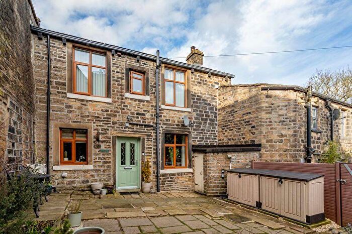 2 Bedroom Cottage For Sale In Dove Cottage, Oldham Road, Rishworth, HX6