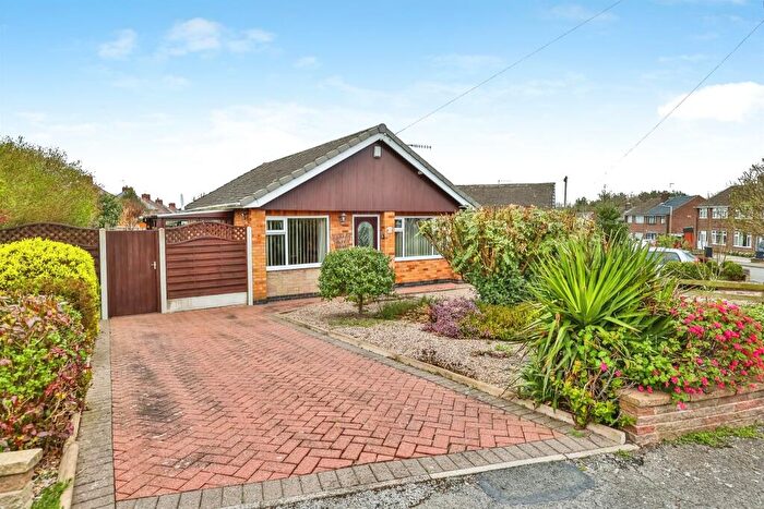 2 Bedroom Detached Bungalow For Sale In Julie Avenue, Heanor, DE75