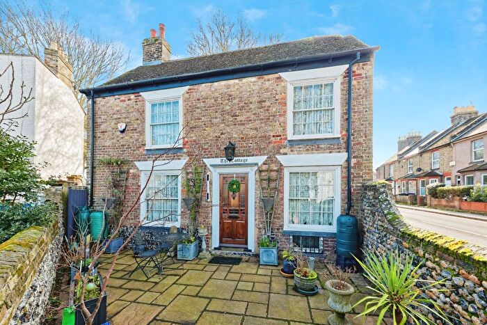 3 Bedroom Cottage For Sale In Grange Road, Ramsgate, Kent, CT11