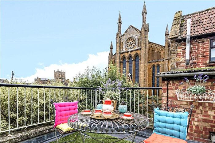 2 Bedroom Flat To Rent In Cheap Street, Sherborne, DT9