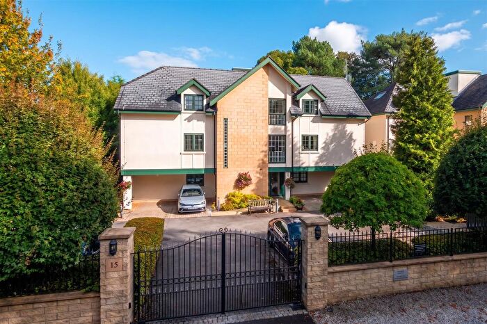 2 Bedroom Flat For Sale In Heath Road, Hale, Altrincham, WA14