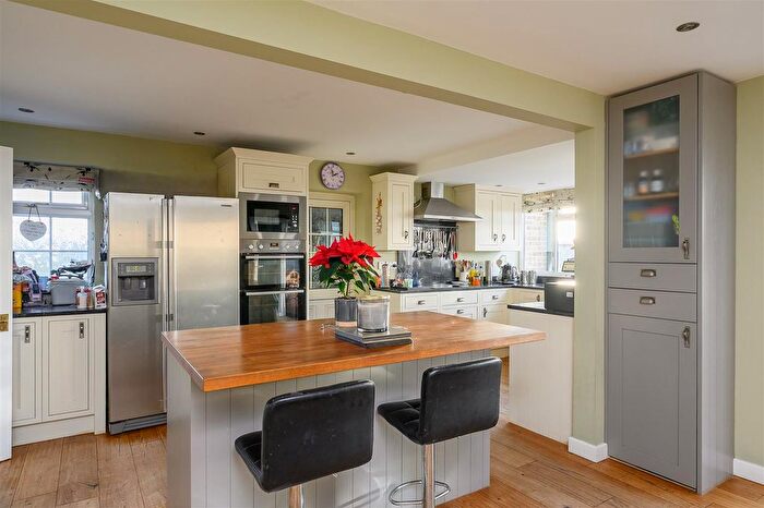 5 Bedroom Detached House For Sale In Beagle Croft, Stamford Bridge, York, YO41 - Photo 3