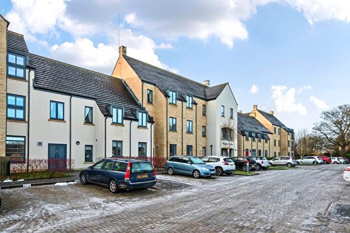 1 Bedroom Apartment For Sale In Watson Place, Trinity Road, Chipping Norton, OX7