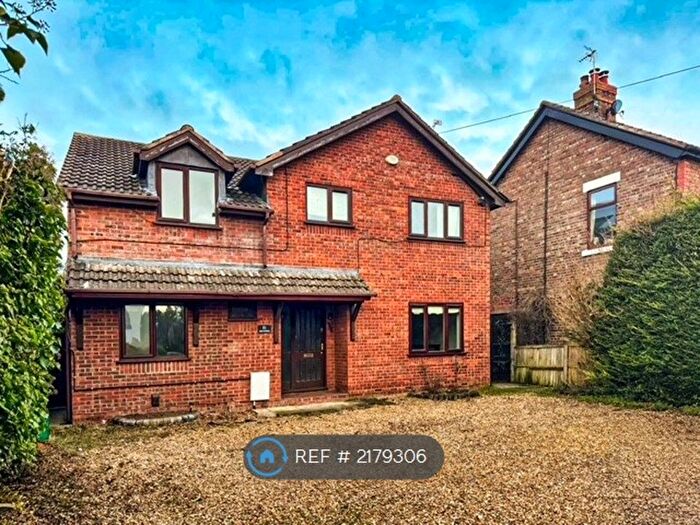 4 Bedroom Detached House To Rent In Hermitage Road, Saughall, Chester, CH1