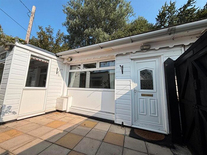 2 Bedroom Semi-Detached Bungalow To Rent In School Green Road, Freshwater, PO40