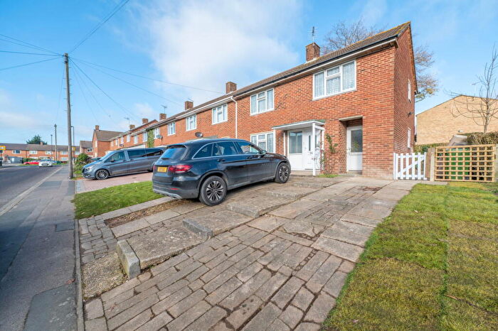 4 Bedroom End Of Terrace House To Rent In Ropley Close, Weston, Southampton, Hampshire, SO19