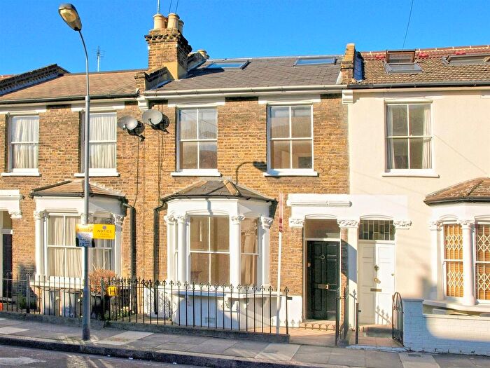 6 Bedroom Property To Rent In Biscay Road, London, W6